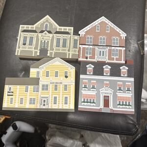 Cat’s Meow Village Bed and Breakfast Lot of 4 Glen Iris Inn Kintner House